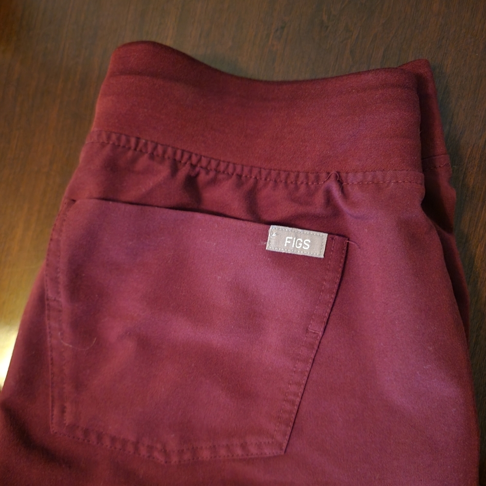 Women's FIGS Burgundy Zamora - Jogger Scrub Pants